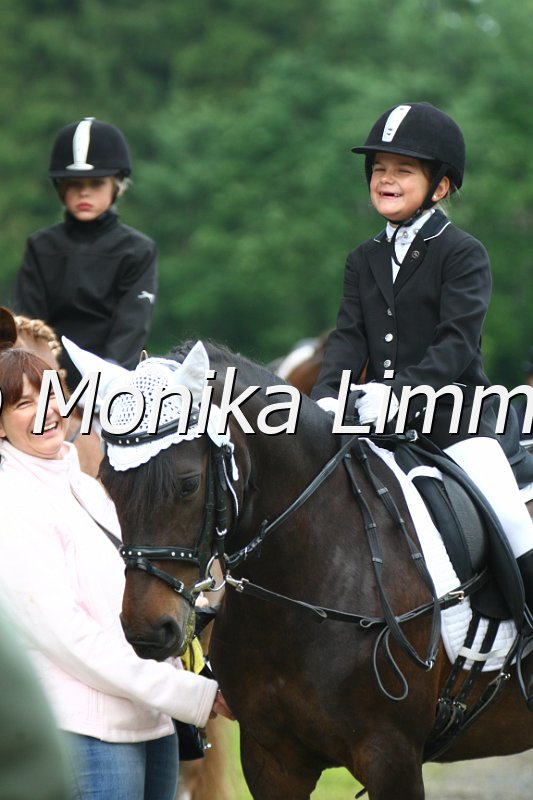 006M3687_Schneider Leah.JPG